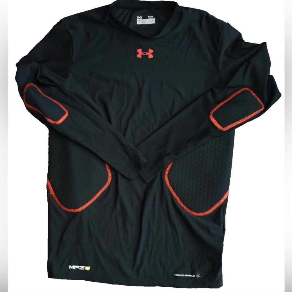 Under Armour Men's Black and Red Shirt Padded Compression Shirt